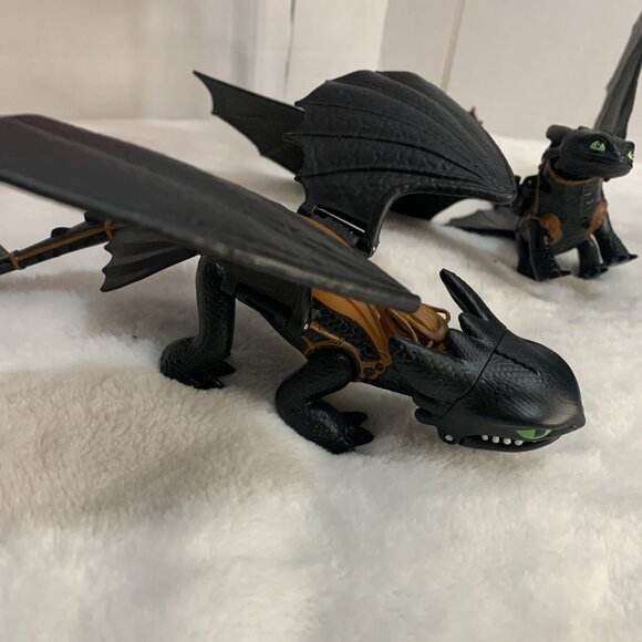 Lot of 9 How to Train Your Dragon Action Figures - Picture 8 of 14